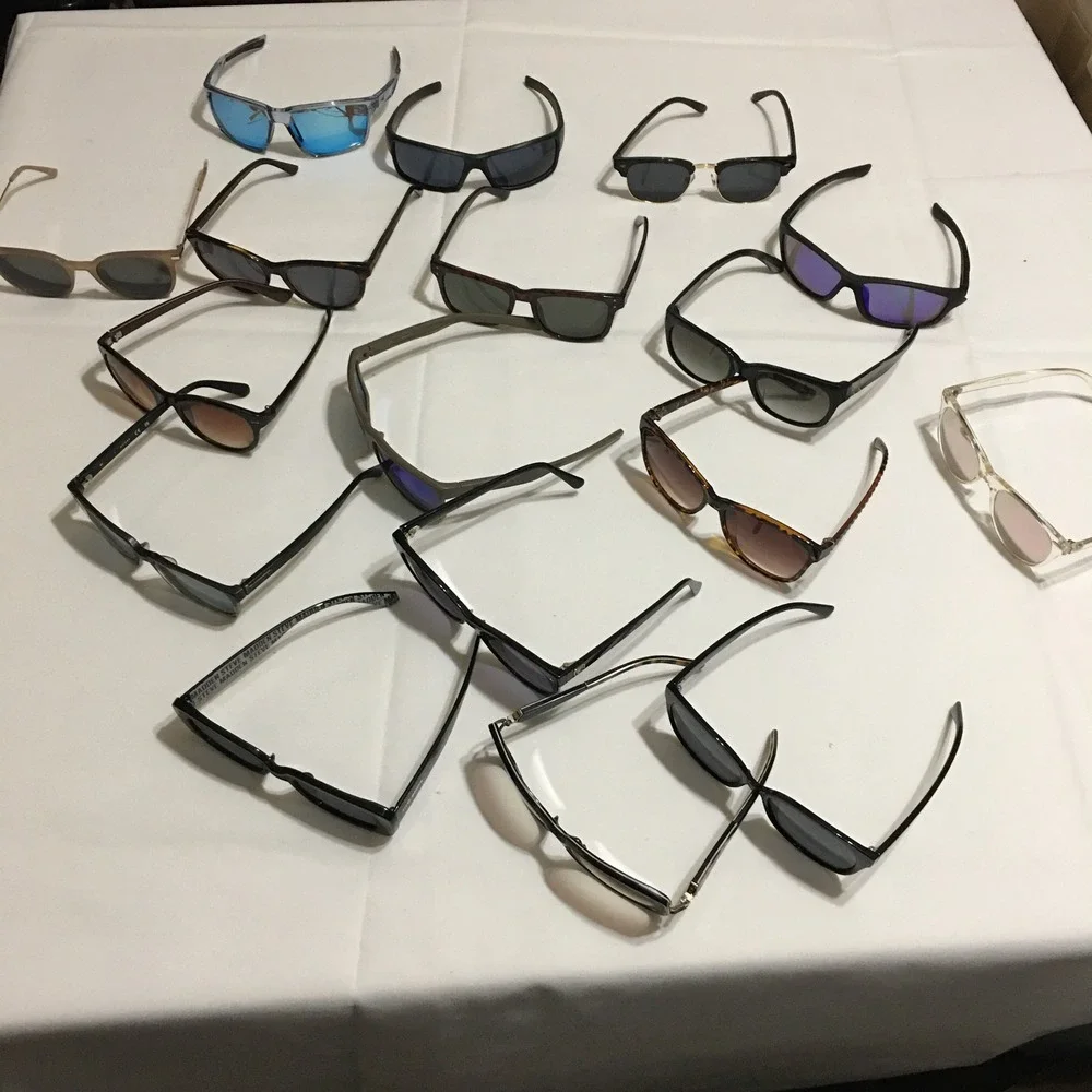 Lot of 17 Sunglasses Mixed Brands Unisex OS Multisize Multicolor Assorted Styles